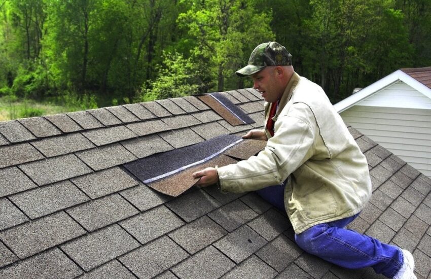 7 Warning Signs Indicating You Need To Contact Rooftop Repair Services
