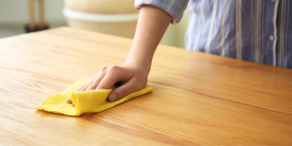 How to Polish Wood Furniture Safely